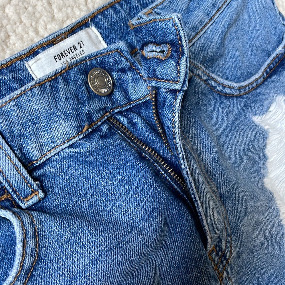 Forever 21 Denim Jean Shorts - Picture 5 of 7